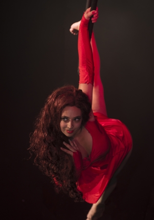 BAT-YAM, ISRAEL - OCT 05 : An unidentified acrobat perform in the annual Bat-Yam festival of street theatre take place in the city of Bat-Yam near Tel-Aviv , Israel on October 05 2012 のeditorial素材