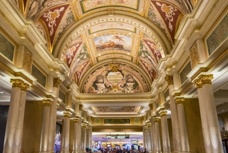 LAS VEGAS - NOVEMBER 08: the interior of Venetian Hotel on November 08, 2012 in Las Vegas. Las Vegas in 2012 is projected to break the all-time visitor volume record of 39-plus million visitors のeditorial素材
