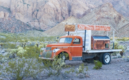 NELSON , USA - NOV 25 : Old Coca cola truck in Nelson Nevada ghost town on November 25 ,2012のeditorial素材