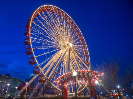 CHICAGO - MARCH 15 : The Navy pier in Chicago on March 15 2013 , The Navy pier built in 1916 as 3300 foot pier for tour and excursion boats and it's one of Chicago's tourist attraction.のeditorial素材