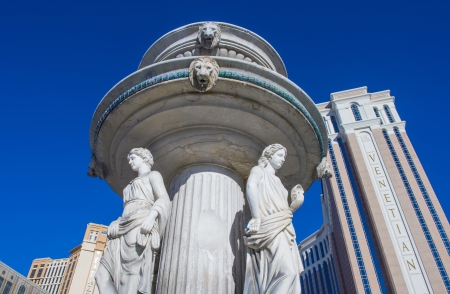 LAS VEGAS - FEB 25 : The Venetian hotel and replica of a Grand canal in Las Vegas on February 25, 2013. With more than 4000 suites it`s one of the most famous hotels in the worldのeditorial素材