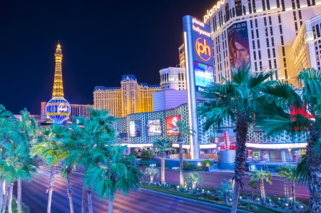 LAS VEGAS - JAN 24 : View of the strip on January 24, 2013 in Las Vegas. The Las Vegas Strip is an approximately 4.2-mile (6.8 km) stretch of Las Vegas Boulevard in Clark County, Nevada.のeditorial素材