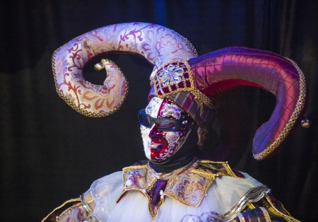 LAS VEGAS - JULY 16 : Performer with Venetian style mask at the Carnevale experience festival in the Venetian Hotel in Las Vegas on July 16, 2013. のeditorial素材