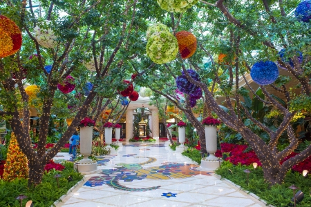 LAS VEGAS -FEB 26 : The the interior of Wynn Hotel and casino on February 26 2013 in Las Vegas. The hotel has 2,716 rooms and opened in 2005.のeditorial素材