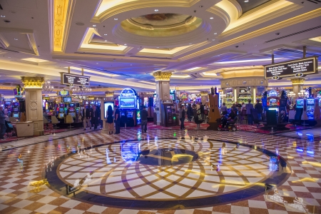 LAS VEGAS - NOV 15 : The interior of the Venetian hotel & Casino in Las Vegas on November 15, 2013. With more than 4000 suites it's one of the most famous hotels in the world.のeditorial素材