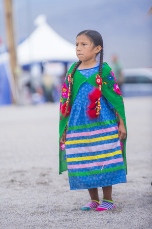 LAS VEGAS - MAY 24 : Native American girl takes part at the 25th Annual Paiute Tribe Pow Wow on May 24 , 2014 in Las Vegas Nevada. Pow wow is native American cultural gathernig event.のeditorial素材
