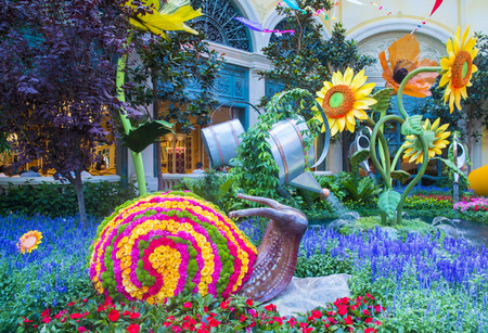 LAS VEGAS - JUNE 15 : Summer season in Bellagio Hotel Conservatory & Botanical Gardens on June 15, 2014 in Las Vegas. There are five seasonal themes that the Conservatory undergoes each year.のeditorial素材