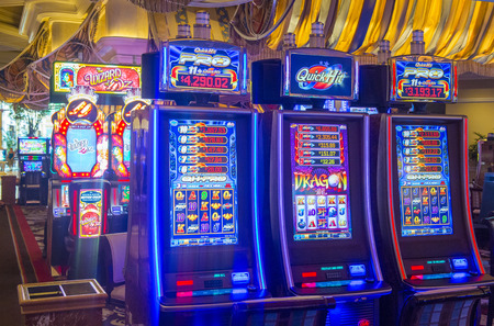 LAS VEGAS - JUNE 17 : The interior of Bellagio hotel and casino on June 17 2014 in Las Vegas. Bellagio is a luxury hotel and casino located on the Las Vegas Strip. The Bellagio opened on 1998.のeditorial素材