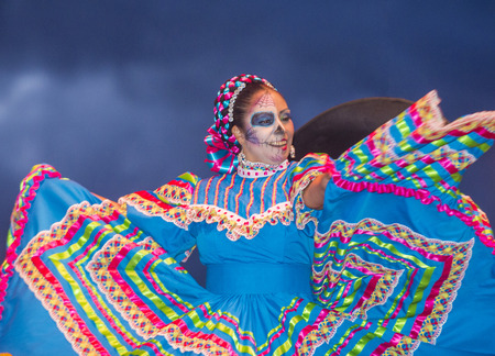 COACHELLA , CALIFORNIA - NOV 01 : Traditional Mexican dancer perform at the Dia De Los Muertos celebration in Coachella , California on November 01 2014のeditorial素材