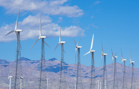 PALMS SPRINGS , CALIFORNIA - NOV 02 : Group of windmills for renewable electric energy production in Palms Springs , California on November 02 2014のeditorial素材