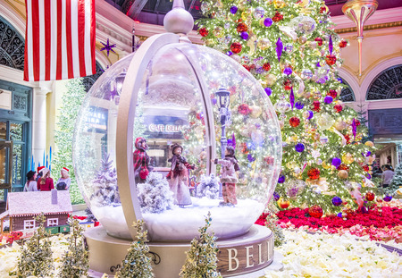 LAS VEGAS - DEC 04 : Winter season in Bellagio Hotel Conservatory & Botanical Gardens on December 04 ,2014 in Las Vegas. There are five seasonal themes that the Conservatory undergoes each year.のeditorial素材