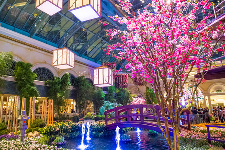 LAS VEGAS - MARCH 26: Spring season in Bellagio Hotel Conservatory & Botanical Gardens on March 26 2015 in Las Vegas. There are five seasonal themes that the Conservatory undergoes each year.のeditorial素材