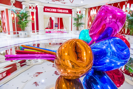 LAS VEGAS - APR 23 : The Jeff Koons Tulips Sculpture display at the Wynn Hotel in Las Vegas on April 23 , 2015. The sculpture purchased by Steve Wynn in 2012 for $33.6 million dollarsのeditorial素材
