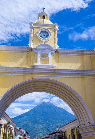 ANTIGUA , GUATEMALA - JULY 30 : The Arch of Santa Catalina in Antigua Guatemala on July 30 2015. The historic city Antigua is UNESCO World Heritage Site since 1979.のeditorial素材