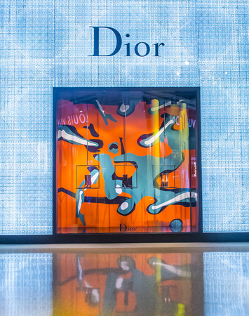 LAS VEGAS - SEP 03 : Exterior of a Dior store in Las Vegas strip on September 03 , 2015.  Dior is famous French luxury brand existing since 1946.のeditorial素材