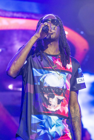 LAS VEGAS - SEP 26 : Rapper Snoop Dogg performs onstage during day 2 of the 2015 Life Is Beautiful Festival on September 26, 2015 in Las Vegas, Nevada.のeditorial素材