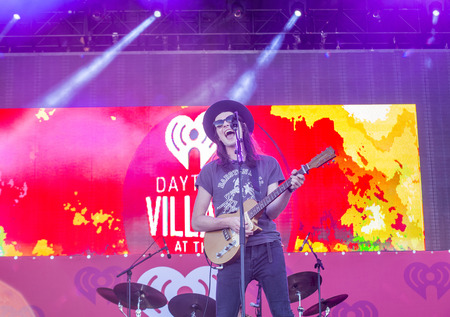 LAS VEGAS - SEP 19 : Singer/songwriter James Bay performs onstage at the 2015 iHeartRadio Music Festival at the Las Vegas Village on September 19, 2015 in Las Vegas, Nevada.のeditorial素材