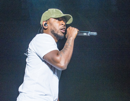 LAS VEGAS - SEP 27 : Recording artist Kendrick Lamar performs onstage during day 3 of the 2015 Life Is Beautiful Festival on September 27, 2015 in Las Vegas, Nevada.のeditorial素材