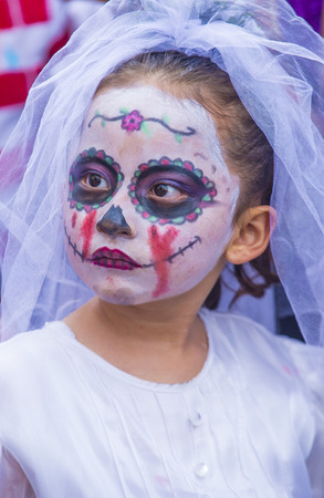 OAXACA , MEXICO - NOV 02 : Unidentified participant on a carnival of the Day of the Dead in Oaxaca, Mexico on November 02 2015. The Day of the Dead is one of the most popular holidays in Mexicoのeditorial素材