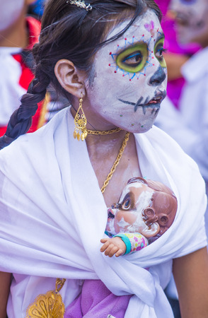 OAXACA , MEXICO - NOV 02 : Unidentified participant on a carnival of the Day of the Dead in Oaxaca, Mexico on November 02 2015. The Day of the Dead is one of the most popular holidays in Mexicoのeditorial素材