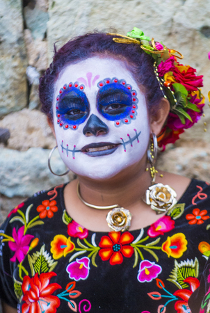OAXACA , MEXICO - NOV 02 : Unidentified participant on a carnival of the Day of the Dead in Oaxaca, Mexico on November 02 2015. The Day of the Dead is one of the most popular holidays in Mexicoのeditorial素材
