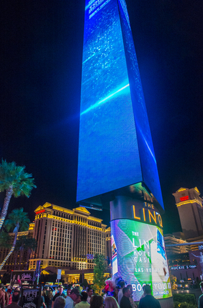 LAS VEGAS - OCT 23 : The Linq Sign on October 23, 2015 in Las Vegas. Linq is the shopping and dining area leading up to The High Roller Wheel the world's largest observation wheelのeditorial素材