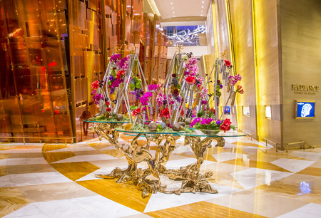 LAS VEGAS - DEC 18 : The interior of Aria Resort and Casino in Las Vegas on December 18 2015. The Aria was opened on 2009 and is the world's largest hotel to receive LEED Gold certificationのeditorial素材