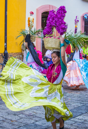 OAXACA , MEXICO  - NOV 02 : Unknown participants on a carnival of the Day of the Dead in Oaxaca, Mexico, on November 02 2015. The Day of the Dead is one of the most popular holidays in Mexicoのeditorial素材