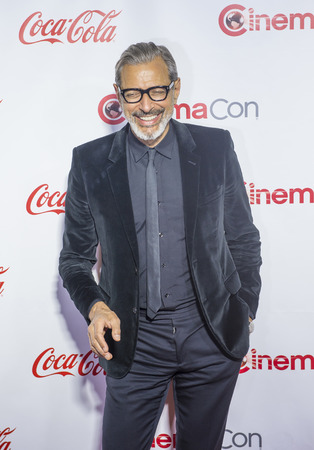 LAS VEGAS - APRIL 14 : Actor Jeff Goldblum attends the CinemaCon Big Screen Achievement Awards at The Caesars Palace on April 14 2016 in Las Vegasのeditorial素材