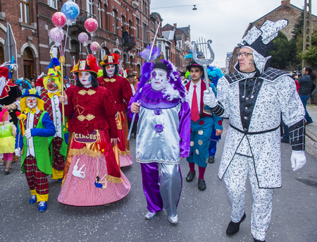 BINCHE , BELGIUM - FEB 26 : Participants in the Binche Carnival in Binche, Belgium on February 26 2017. The Binche carnival is included in a list of intangible heritage by UNESCO.のeditorial素材