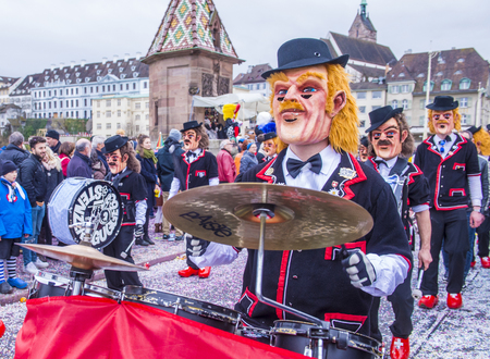BASEL , SWITZERLAND - MARCH 08 : Participants in the Basel Carnival in Basel , Switzerland on March 08 2017. The Basel carnival has been listed as one of the top local festivities in Europeのeditorial素材
