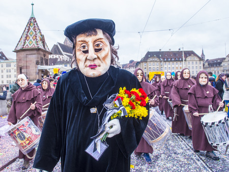 BASEL , SWITZERLAND - MARCH 08 : Participants in the Basel Carnival in Basel , Switzerland on March 08 2017. The Basel carnival has been listed as one of the top local festivities in Europeのeditorial素材