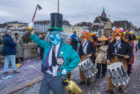 BASEL , SWITZERLAND - MARCH 08 : Participants in the Basel Carnival in Basel , Switzerland on March 08 2017. The Basel carnival has been listed as one of the top local festivities in Europeのeditorial素材