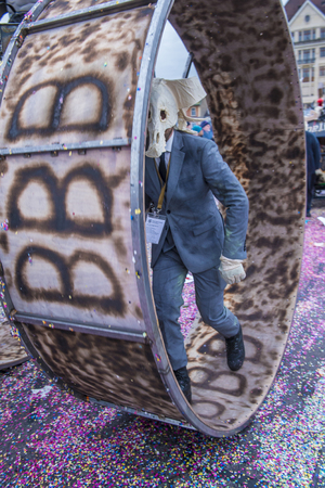 BASEL , SWITZERLAND - MARCH 08 : Participants in the Basel Carnival in Basel , Switzerland on March 08 2017. The Basel carnival has been listed as one of the top local festivities in Europeのeditorial素材