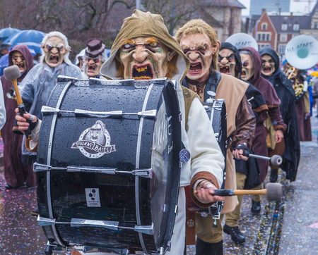 BASEL , SWITZERLAND - MARCH 08 : Participants in the Basel Carnival in Basel , Switzerland on March 08 2017. The Basel carnival has been listed as one of the top local festivities in Europeのeditorial素材