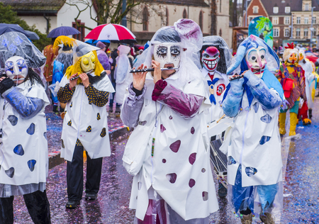 BASEL , SWITZERLAND - MARCH 08 : Participants in the Basel Carnival in Basel , Switzerland on March 08 2017. The Basel carnival has been listed as one of the top local festivities in Europeのeditorial素材