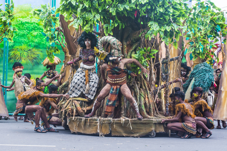 ILOILO , PHILIPPINES - JAN 28 : Participants in the Dinagyang Festival in Iloilo Philippines on January 28 2018. The Dinagyang is religious and cultural festival that honor the Santo NiÃ±oのeditorial素材