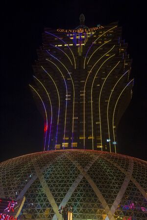 MACAU - MARCH 07 : The exterior of Lisboa hotel and casino on March 07 , 2018 in Macau . The hotel opened on 1970 and it's have a total of 2,362 roomsのeditorial素材