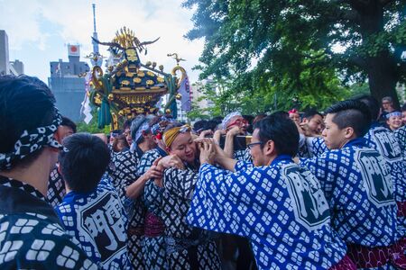 TOKYO - MAY 19 : Participants in the Kanda Matsuri in Tokyo, Japan on May 19 2018. Kanda Matsuri is one of three main festivals of Tokyo, Japanのeditorial素材