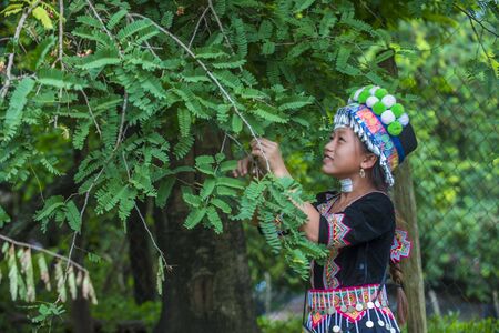 BAM NA OUAN , LAOS - AUG 13 : Girl from the Hmong Minority in Bam Na Ouan village Laos on August 13 2018. The Hmong minority is one of the 49 ethnic groups of Laosのeditorial素材