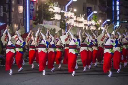 TOKYO - AUG 26 : Participants in the Awa Odori festival in Tokyo, Japan on August 26 2018. Awa Odori is the largest dance festival in Japanのeditorial素材