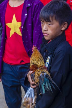 DONG VAN , VIETNAM - SEP 16 : The weekend market in Dong Van Vietnam on September 16 2018. The market is a trading place for ethnic groups from the surrounding hillsのeditorial素材