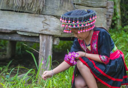 BAM NA OUAN , LAOS - AUG 13 : Girl from the Hmong Minority in Bam Na Ouan village Laos on August 13 2018. The Hmong minority is one of the 49 ethnic groups of Laosのeditorial素材