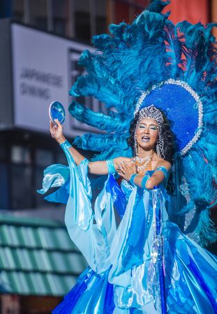 TOKYO - AUG 25 : Participant in the Asakusa samba carnival in Tokyo Japan on August 25 2018. The Asakusa samba carnival is the largest of its kind in the northern hemisphere.のeditorial素材