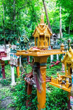 Thai style spirit house, Thailandの写真素材