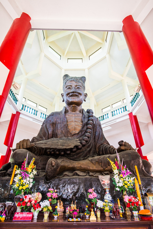 Statue of Ji Gong monk, Thailand.のeditorial素材