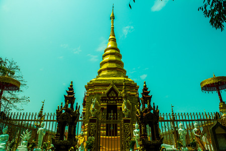 Golden pagoda at Prathat Doi Wao temple, Thailand.の写真素材