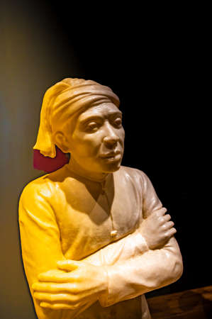 LAMPANG, THAILAND - March 8, 2020 : Fiberglass statue of Myanmar-Tai Yai people in Museum Lampang, Thailand.のeditorial素材