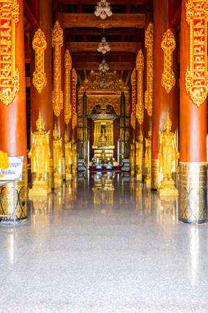 Pra Chao Tan Jai statue in Lanna style building, Chiang Mai province.のeditorial素材