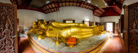 Reclining Buddha in Phra Sing Waramahavihan temple, Chiang Mai province.のeditorial素材